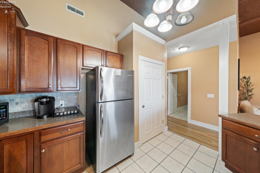 934 Washington Street, Sandusky, 44870, 3 Bedrooms Bedrooms, ,2 BathroomsBathrooms,Residential,For Sale,Washington,20262224