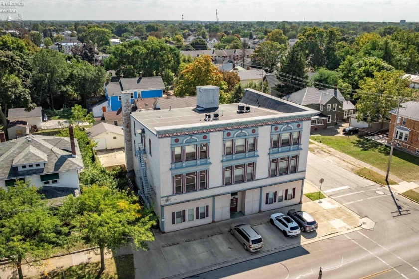 934 Washington Street, Sandusky, 44870, 3 Bedrooms Bedrooms, ,2 BathroomsBathrooms,Residential,For Sale,Washington,20262224