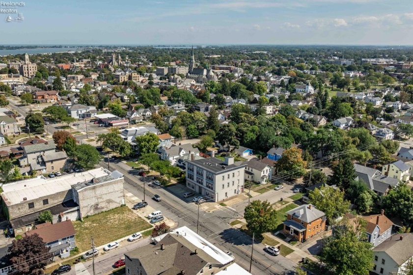 934 Washington Street, Sandusky, 44870, 3 Bedrooms Bedrooms, ,2 BathroomsBathrooms,Residential,For Sale,Washington,20262224
