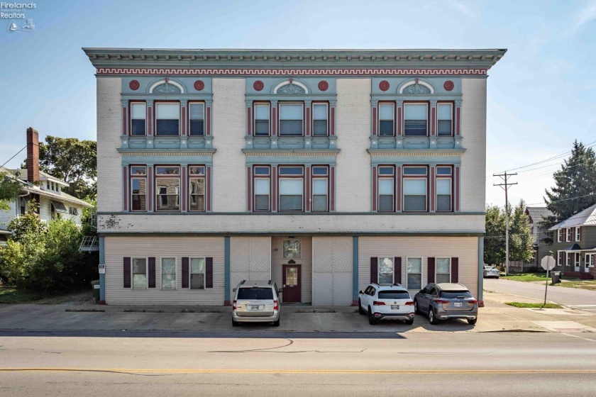 934 Washington Street, Sandusky, 44870, 3 Bedrooms Bedrooms, ,2 BathroomsBathrooms,Residential,For Sale,Washington,20262224