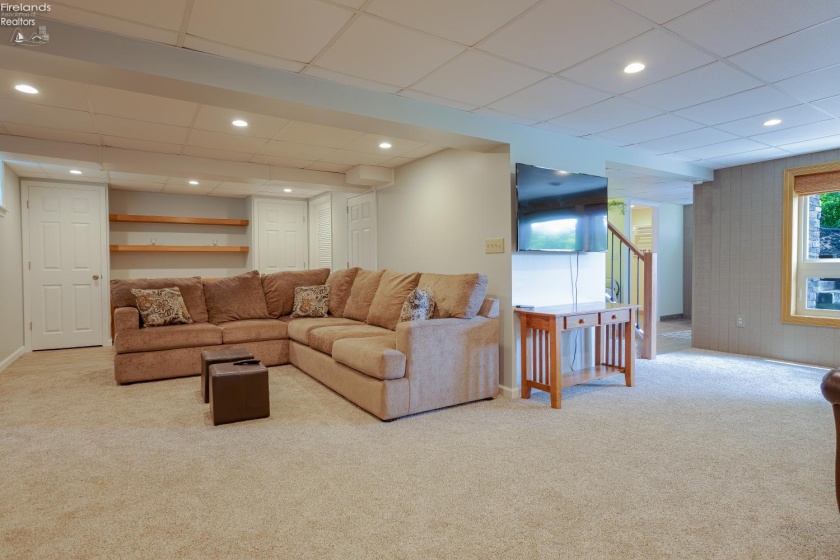 691 Timothy Drive, Willard, 44890, 2 Bedrooms Bedrooms, ,2 BathroomsBathrooms,Residential,For Sale,Timothy,20262147
