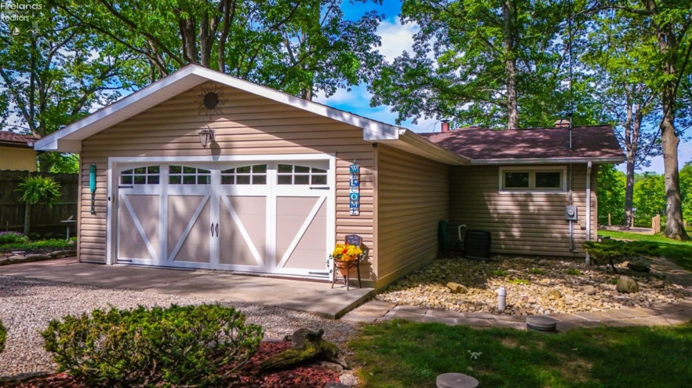 691 Timothy Drive, Willard, 44890, 2 Bedrooms Bedrooms, ,2 BathroomsBathrooms,Residential,For Sale,Timothy,20262147