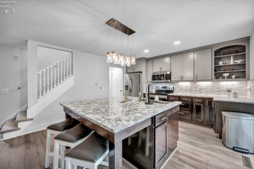 3931 Hilltop Drive, Huron, 44839, 4 Bedrooms Bedrooms, ,4 BathroomsBathrooms,Residential,For Sale,Hilltop,20262103