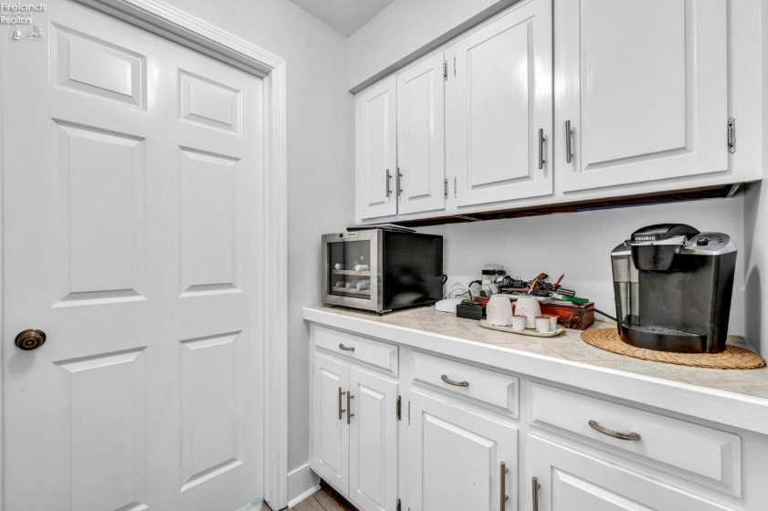 3931 Hilltop Drive, Huron, 44839, 4 Bedrooms Bedrooms, ,4 BathroomsBathrooms,Residential,For Sale,Hilltop,20262103