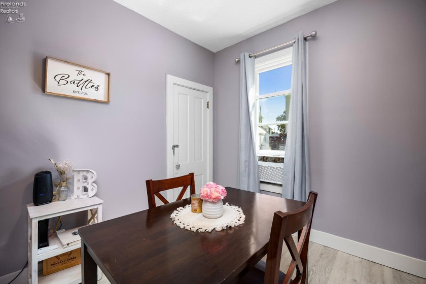421 Kilbourne Street, Bellevue, 44811, 3 Bedrooms Bedrooms, ,2 BathroomsBathrooms,Residential,For Sale,Kilbourne,20262134