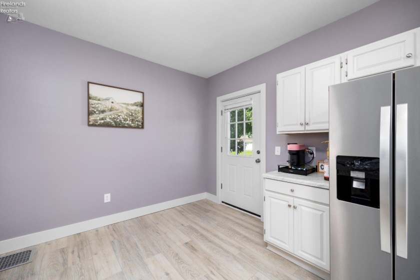 421 Kilbourne Street, Bellevue, 44811, 3 Bedrooms Bedrooms, ,2 BathroomsBathrooms,Residential,For Sale,Kilbourne,20262134