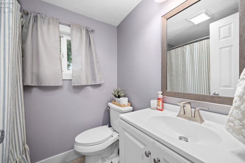 421 Kilbourne Street, Bellevue, 44811, 3 Bedrooms Bedrooms, ,2 BathroomsBathrooms,Residential,For Sale,Kilbourne,20262134