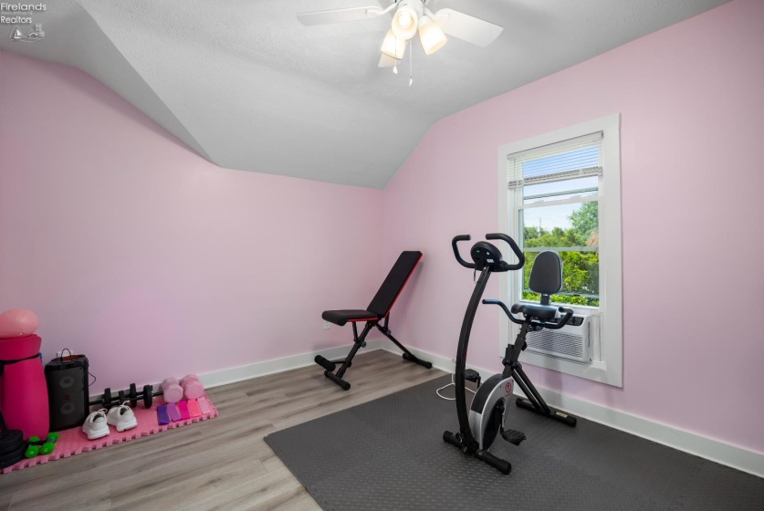 421 Kilbourne Street, Bellevue, 44811, 3 Bedrooms Bedrooms, ,2 BathroomsBathrooms,Residential,For Sale,Kilbourne,20262134