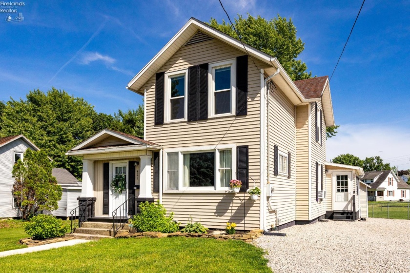 421 Kilbourne Street, Bellevue, 44811, 3 Bedrooms Bedrooms, ,2 BathroomsBathrooms,Residential,For Sale,Kilbourne,20262134