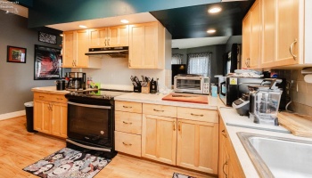 416 Wood Street, Fremont, 43410, 3 Bedrooms Bedrooms, ,2 BathroomsBathrooms,Residential,For Sale,Wood,20262233 416 Wood Street, Fremont, 43410, 3 Bedrooms Bedrooms, ,2 BathroomsBathrooms,Residential,For Sale,Wood,20262233