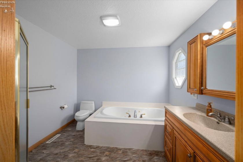 6851 Berridge Road, Whitehouse, 43571, 3 Bedrooms Bedrooms, ,3 BathroomsBathrooms,Residential,For Sale,Berridge,20262131