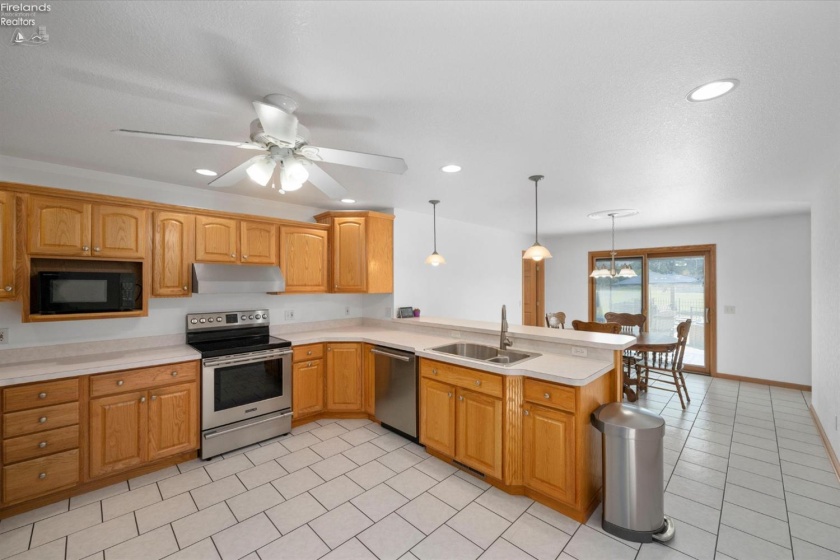 6851 Berridge Road, Whitehouse, 43571, 3 Bedrooms Bedrooms, ,3 BathroomsBathrooms,Residential,For Sale,Berridge,20262131