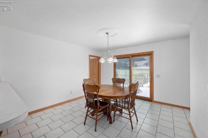 6851 Berridge Road, Whitehouse, 43571, 3 Bedrooms Bedrooms, ,3 BathroomsBathrooms,Residential,For Sale,Berridge,20262131