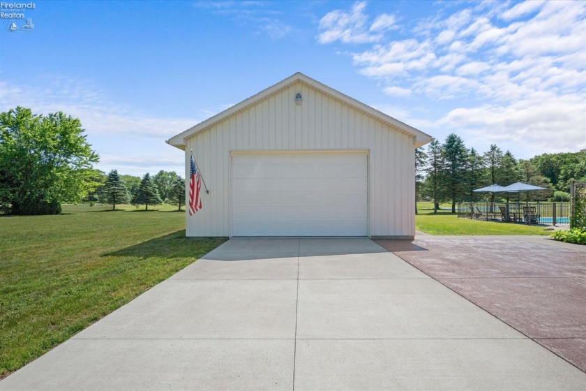 6851 Berridge Road, Whitehouse, 43571, 3 Bedrooms Bedrooms, ,3 BathroomsBathrooms,Residential,For Sale,Berridge,20262131