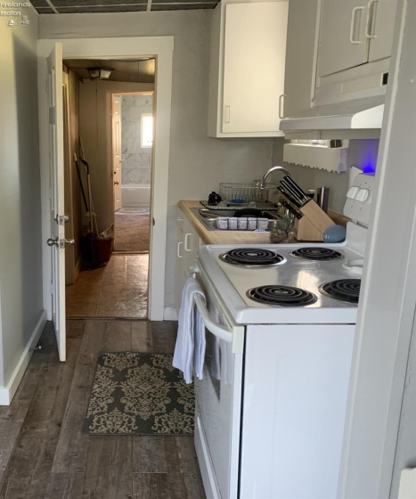 16 Harris Avenue, Norwalk, 44857, ,Multiple Units,For Sale,Harris,20262159