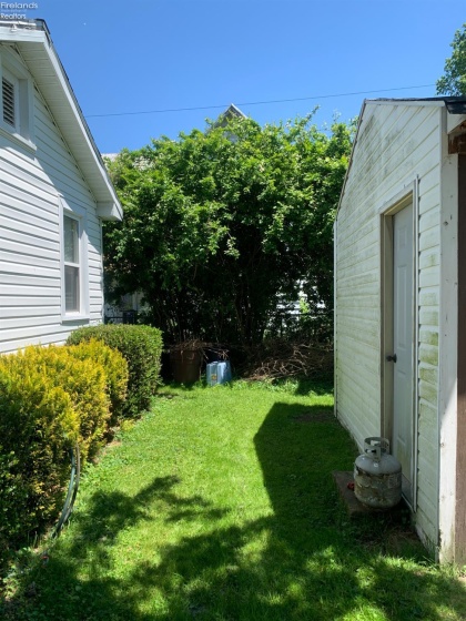 16 Harris Avenue, Norwalk, 44857, ,Multiple Units,For Sale,Harris,20262159