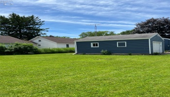 400 Clinton Avenue, Tiffin, 44883, 2 Bedrooms Bedrooms, ,1 BathroomBathrooms,Residential,For Sale,Clinton,20262213 400 Clinton Avenue, Tiffin, 44883, 2 Bedrooms Bedrooms, ,1 BathroomBathrooms,Residential,For Sale,Clinton,20262213