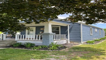400 Clinton Avenue, Tiffin, 44883, 2 Bedrooms Bedrooms, ,1 BathroomBathrooms,Residential,For Sale,Clinton,20262213 400 Clinton Avenue, Tiffin, 44883, 2 Bedrooms Bedrooms, ,1 BathroomBathrooms,Residential,For Sale,Clinton,20262213