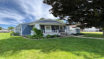 400 Clinton Avenue, Tiffin, 44883, 2 Bedrooms Bedrooms, ,1 BathroomBathrooms,Residential,For Sale,Clinton,20262213 400 Clinton Avenue, Tiffin, 44883, 2 Bedrooms Bedrooms, ,1 BathroomBathrooms,Residential,For Sale,Clinton,20262213