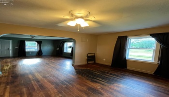 400 Clinton Avenue, Tiffin, 44883, 2 Bedrooms Bedrooms, ,1 BathroomBathrooms,Residential,For Sale,Clinton,20262213 400 Clinton Avenue, Tiffin, 44883, 2 Bedrooms Bedrooms, ,1 BathroomBathrooms,Residential,For Sale,Clinton,20262213