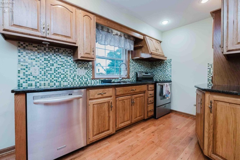 1719 Buckland Avenue, Fremont, 43420, 4 Bedrooms Bedrooms, ,3 BathroomsBathrooms,Residential,For Sale,Buckland,20262243