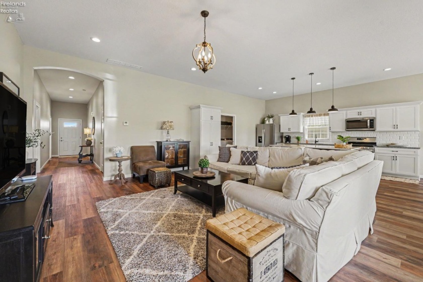 137 Centennial Drive, Bellevue, 44811, 3 Bedrooms Bedrooms, ,2 BathroomsBathrooms,Residential,For Sale,Centennial,20262235