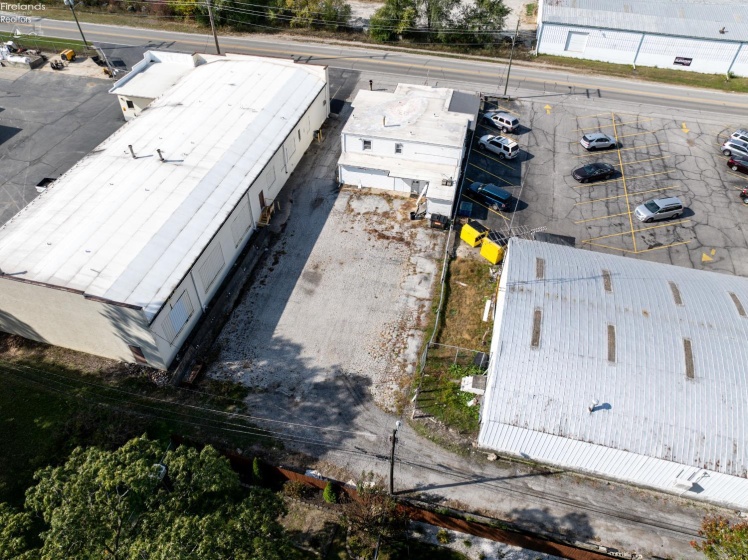 121 Stone Street, Fremont, 43420, ,Commercial,For Sale,Stone,20262252
