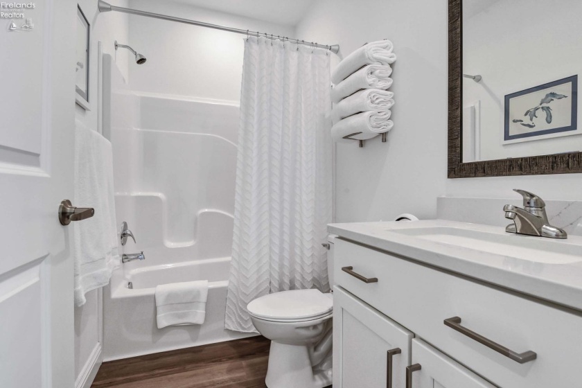 10850 Bayshore Rd Crane Way, Marblehead, 43440, 3 Bedrooms Bedrooms, ,2 BathroomsBathrooms,Residential,For Sale,Bayshore Rd Crane Way,20262246