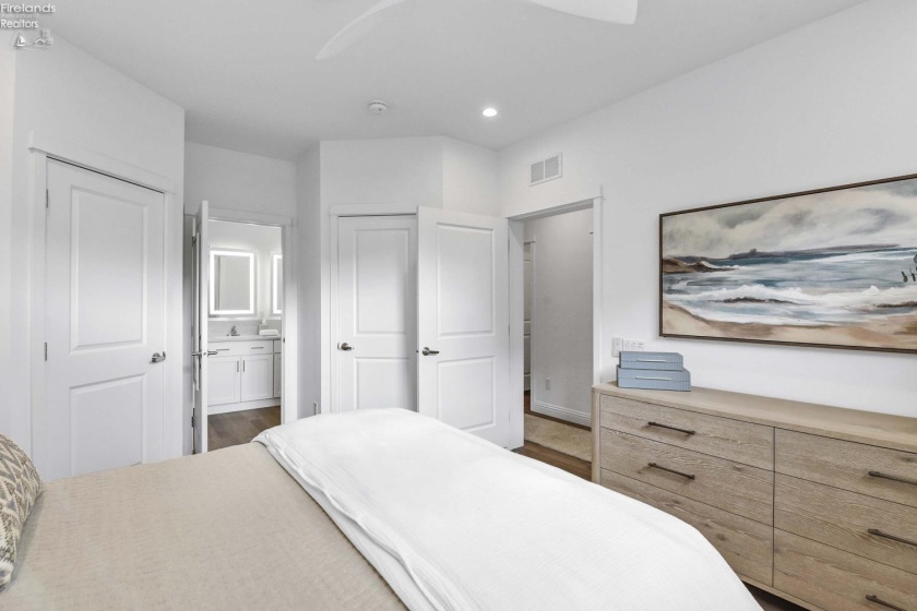 10850 Bayshore Rd Crane Way, Marblehead, 43440, 3 Bedrooms Bedrooms, ,2 BathroomsBathrooms,Residential,For Sale,Bayshore Rd Crane Way,20262246