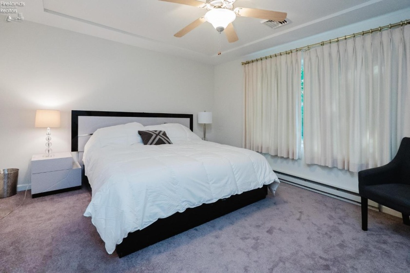 342 Lighthouse Oval Drive, Marblehead, 43440, 2 Bedrooms Bedrooms, ,2 BathroomsBathrooms,Residential,For Sale,Lighthouse Oval,20261940