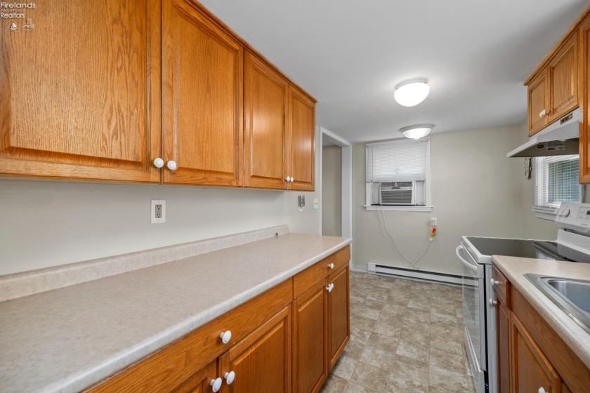 1029 King Street, Sandusky, 44870, 2 Bedrooms Bedrooms, ,1 BathroomBathrooms,Residential,For Sale,King,20262239