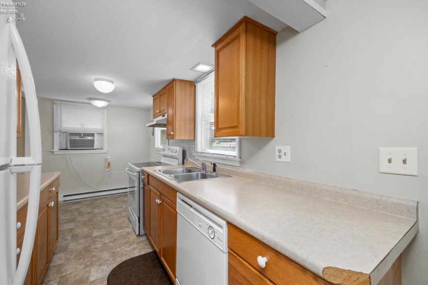 1029 King Street, Sandusky, 44870, 2 Bedrooms Bedrooms, ,1 BathroomBathrooms,Residential,For Sale,King,20262239