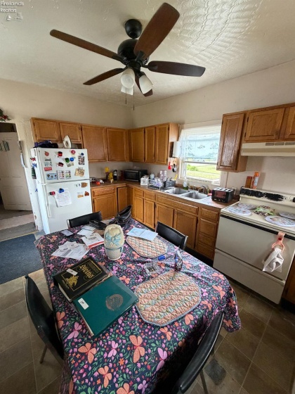324 Keefer Street, Willard, 44890, 3 Bedrooms Bedrooms, ,2 BathroomsBathrooms,Residential,For Sale,Keefer,20262267