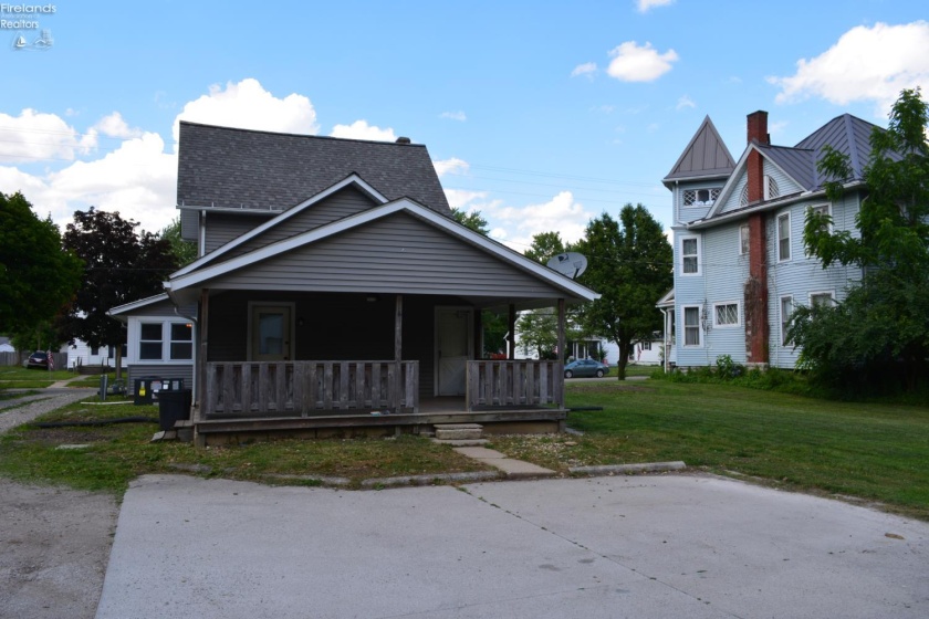 166 Main Street, New London, 44851, 3 Bedrooms Bedrooms, ,2 BathroomsBathrooms,Residential,For Sale,Main,20262245