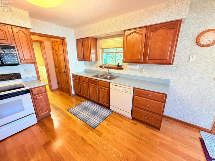 1840 Fernwood Lane, Marblehead, 43440, 4 Bedrooms Bedrooms, ,2 BathroomsBathrooms,Residential,For Sale,Fernwood,20262284