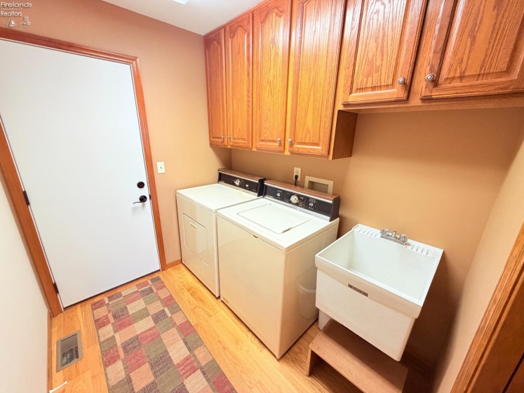 1840 Fernwood Lane, Marblehead, 43440, 4 Bedrooms Bedrooms, ,2 BathroomsBathrooms,Residential,For Sale,Fernwood,20262284