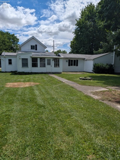 845 Spruce Street, Fostoria, 44830, 3 Bedrooms Bedrooms, ,2 BathroomsBathrooms,Residential,For Sale,Spruce,20262262