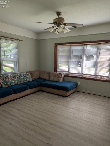 845 Spruce Street, Fostoria, 44830, 3 Bedrooms Bedrooms, ,2 BathroomsBathrooms,Residential,For Sale,Spruce,20262262