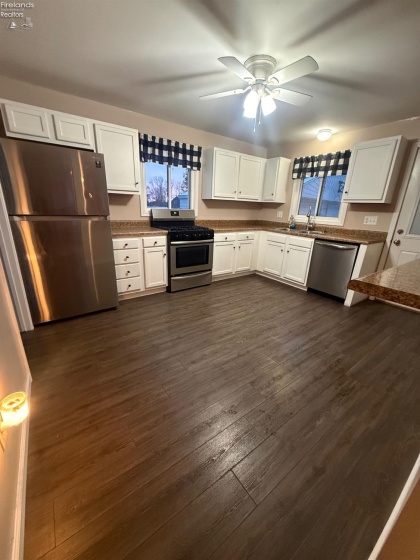5050 West Fremont, Port Clinton, 43452, 3 Bedrooms Bedrooms, ,1 BathroomBathrooms,Residential,For Sale,West Fremont,20262288
