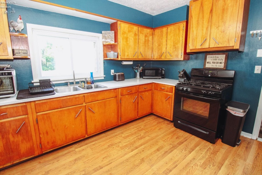 11113 Mason Road, Berlin Heights, 44814, 3 Bedrooms Bedrooms, ,2 BathroomsBathrooms,Residential,For Sale,Mason,20262218
