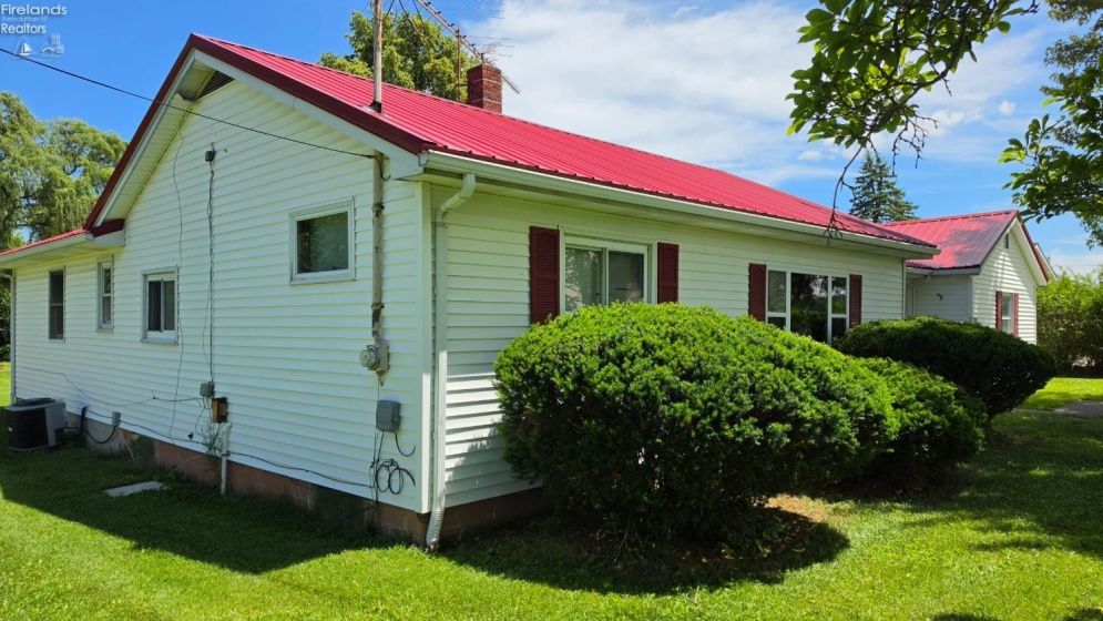 11113 Mason Road, Berlin Heights, 44814, 3 Bedrooms Bedrooms, ,2 BathroomsBathrooms,Residential,For Sale,Mason,20262218