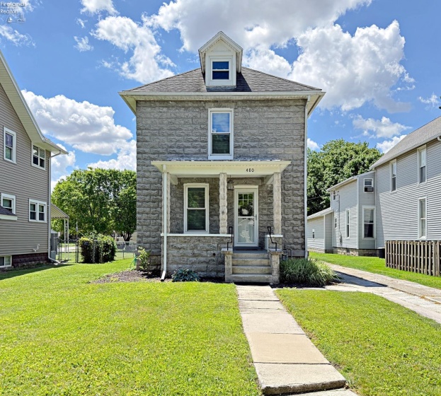 480 Perry Street, Tiffin, 44883, 3 Bedrooms Bedrooms, ,2 BathroomsBathrooms,Residential,For Sale,Perry,20262281