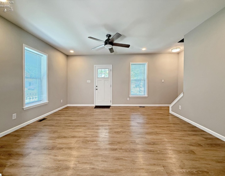 480 Perry Street, Tiffin, 44883, 3 Bedrooms Bedrooms, ,2 BathroomsBathrooms,Residential,For Sale,Perry,20262281