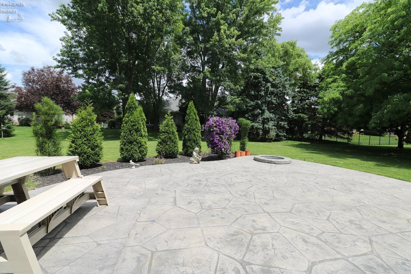 49 Executive Drive, Norwalk, 44857, 3 Bedrooms Bedrooms, ,3 BathroomsBathrooms,Residential,For Sale,Executive,20262257