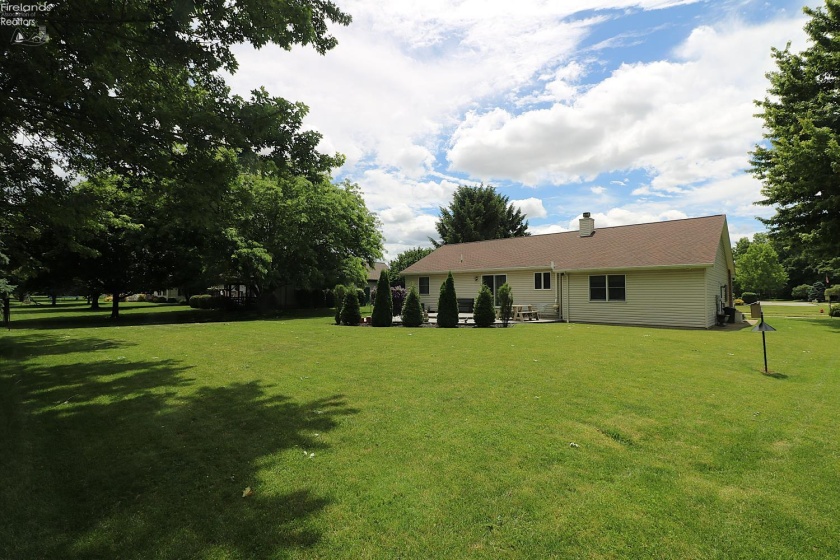 49 Executive Drive, Norwalk, 44857, 3 Bedrooms Bedrooms, ,3 BathroomsBathrooms,Residential,For Sale,Executive,20262257