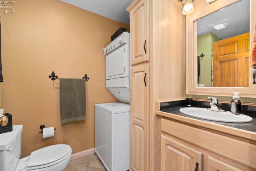 352 Willow Dale Road, Marblehead, 43440, 2 Bedrooms Bedrooms, ,2 BathroomsBathrooms,Residential,For Sale,Willow Dale,20262249