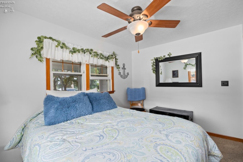 352 Willow Dale Road, Marblehead, 43440, 2 Bedrooms Bedrooms, ,2 BathroomsBathrooms,Residential,For Sale,Willow Dale,20262249