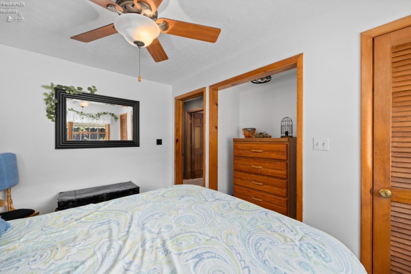 352 Willow Dale Road, Marblehead, 43440, 2 Bedrooms Bedrooms, ,2 BathroomsBathrooms,Residential,For Sale,Willow Dale,20262249