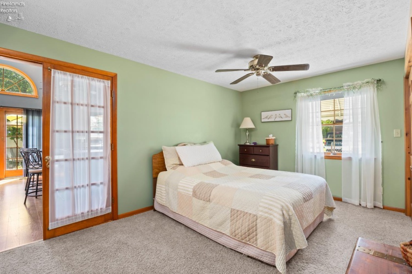 352 Willow Dale Road, Marblehead, 43440, 2 Bedrooms Bedrooms, ,2 BathroomsBathrooms,Residential,For Sale,Willow Dale,20262249