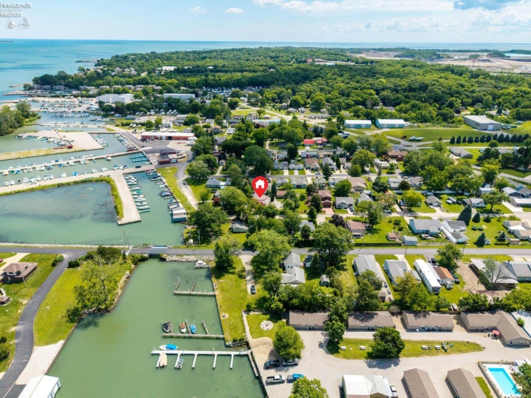 352 Willow Dale Road, Marblehead, 43440, 2 Bedrooms Bedrooms, ,2 BathroomsBathrooms,Residential,For Sale,Willow Dale,20262249